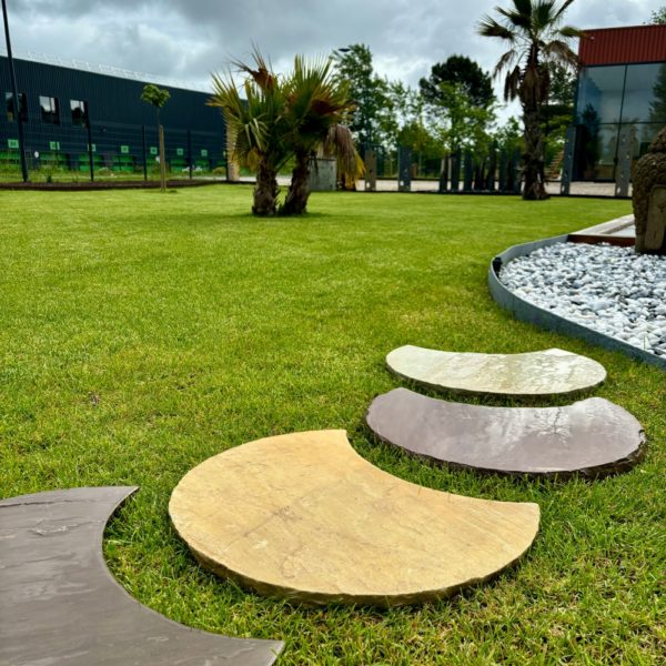 Pas japonais pour jardin moon roche pierre aquitaine